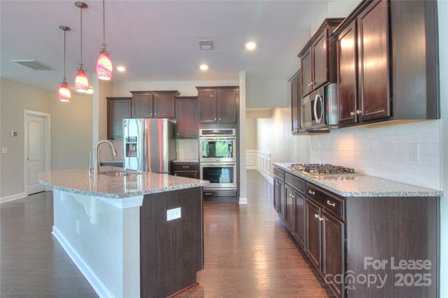Building Photo - 3013 Hamilton Mill Dr