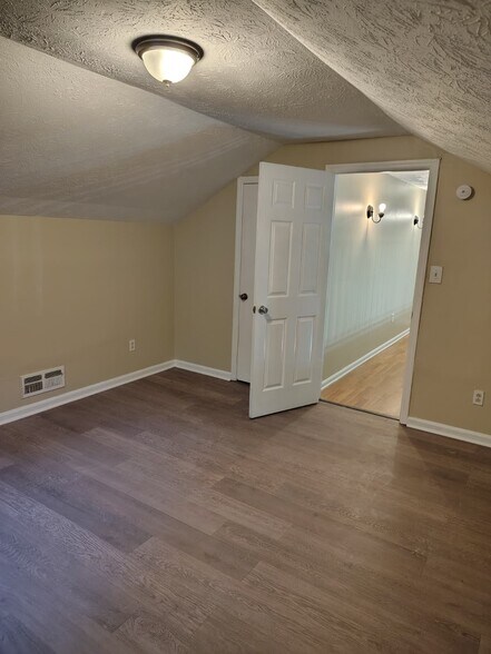 Building Photo - 2872 Leisure Springs Cir
