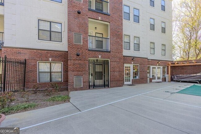 Building Photo - 3275 Lenox Rd NE