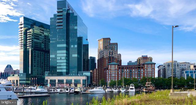 Building Photo - 706 S Bond St