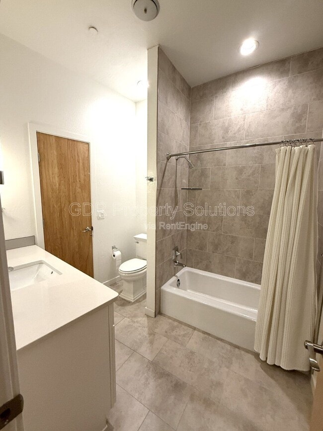 Building Photo - 3600 Central Ave SE