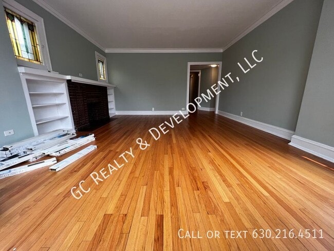 Building Photo - 2144 W Estes Ave