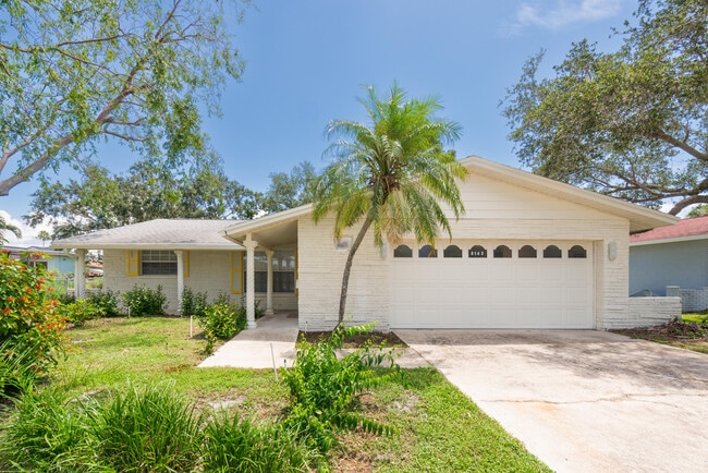 Building Photo - 6143 Tanglewood Dr NE
