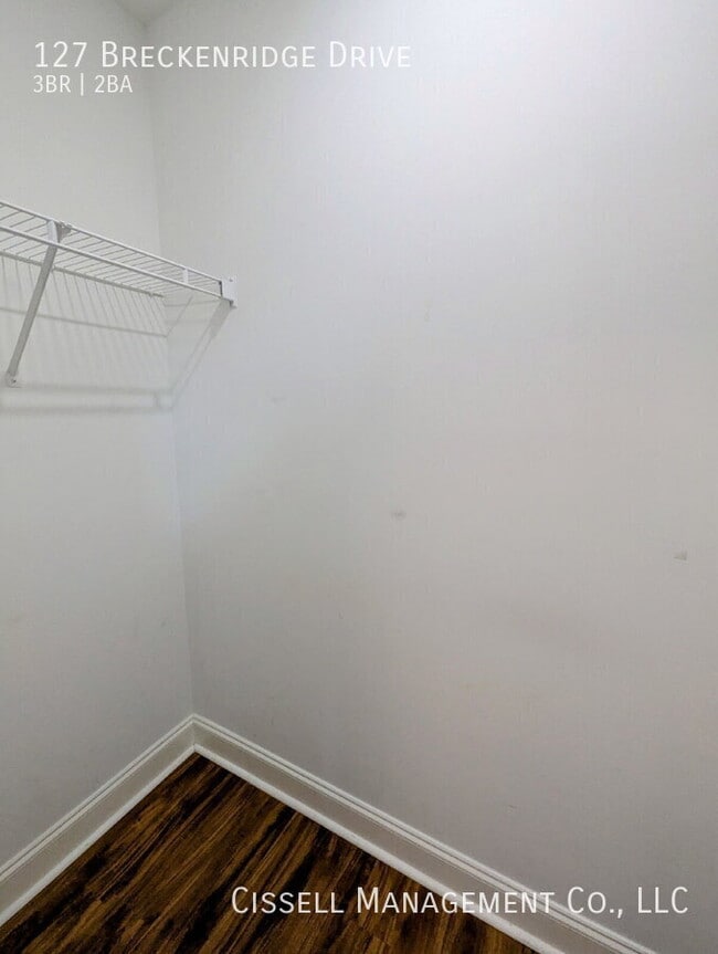 Building Photo - 127 Breckenridge Dr