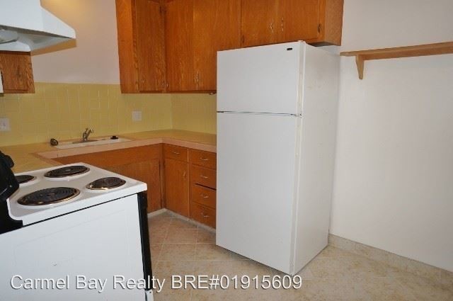 Building Photo - 300 Watson St