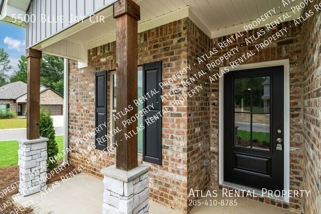 Building Photo - 5500 Blue Jay Cir