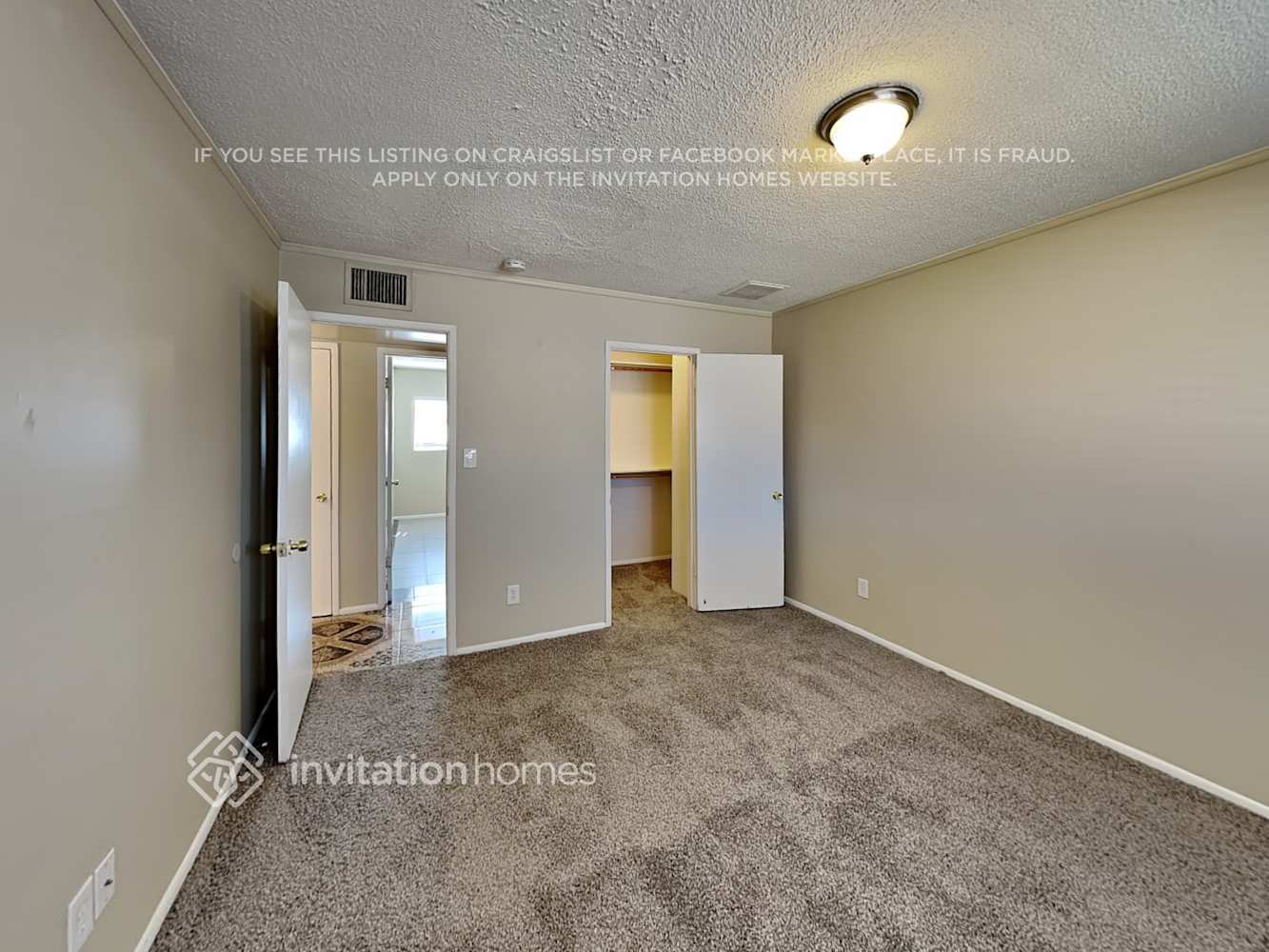 Building Photo - 4142 W Royal Palm Rd