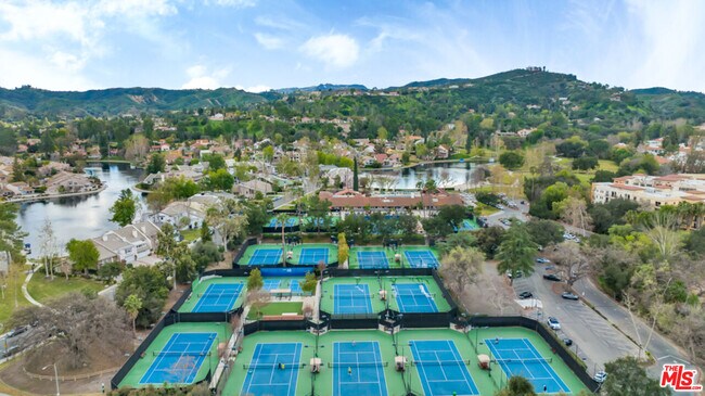 Building Photo - 4612 Park Granada