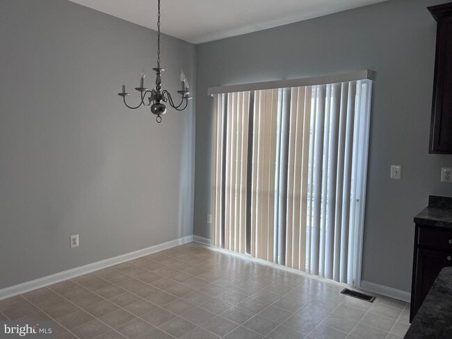 Building Photo - 820 Wingsail Ct