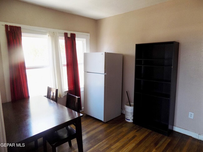 Building Photo - 3609 Sacramento Ave