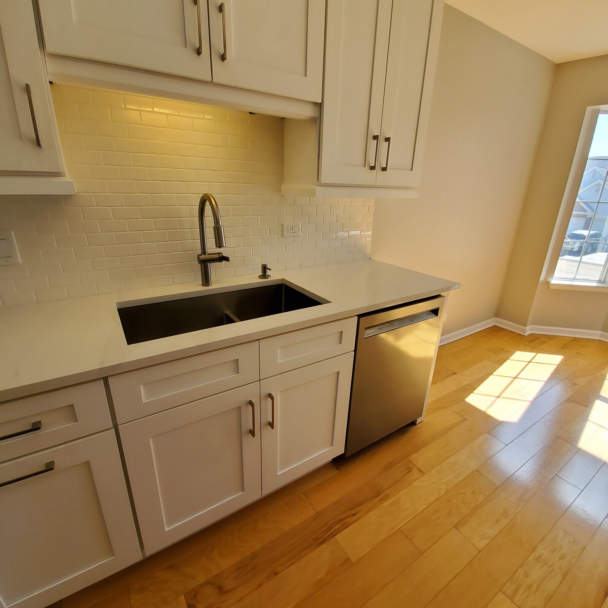 Building Photo - 122 White Branch Ct