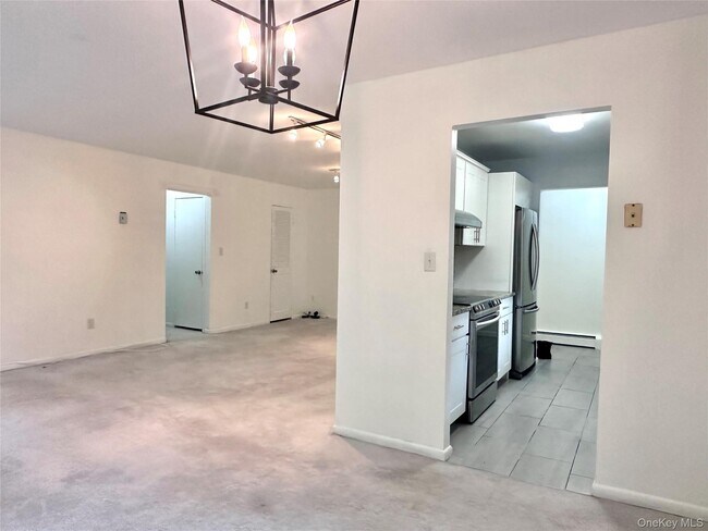 Building Photo - 3 Loudon Dr
