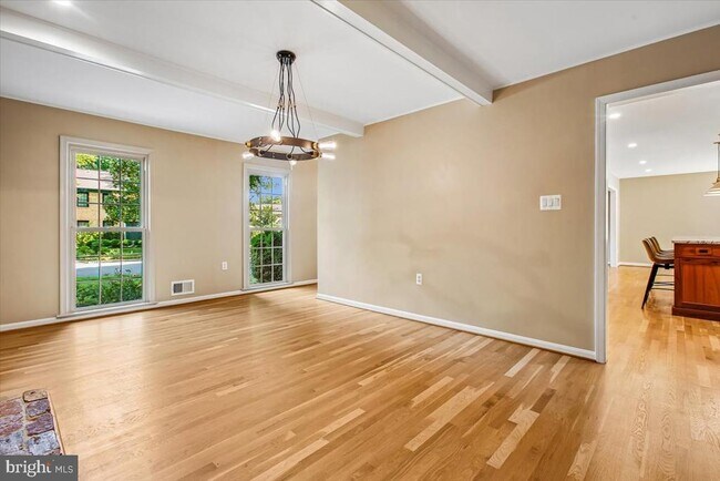Building Photo - 1710 Chesterford Way