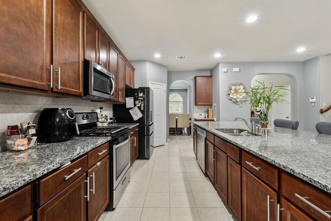 Building Photo - 24335 Kee Cresta Ct