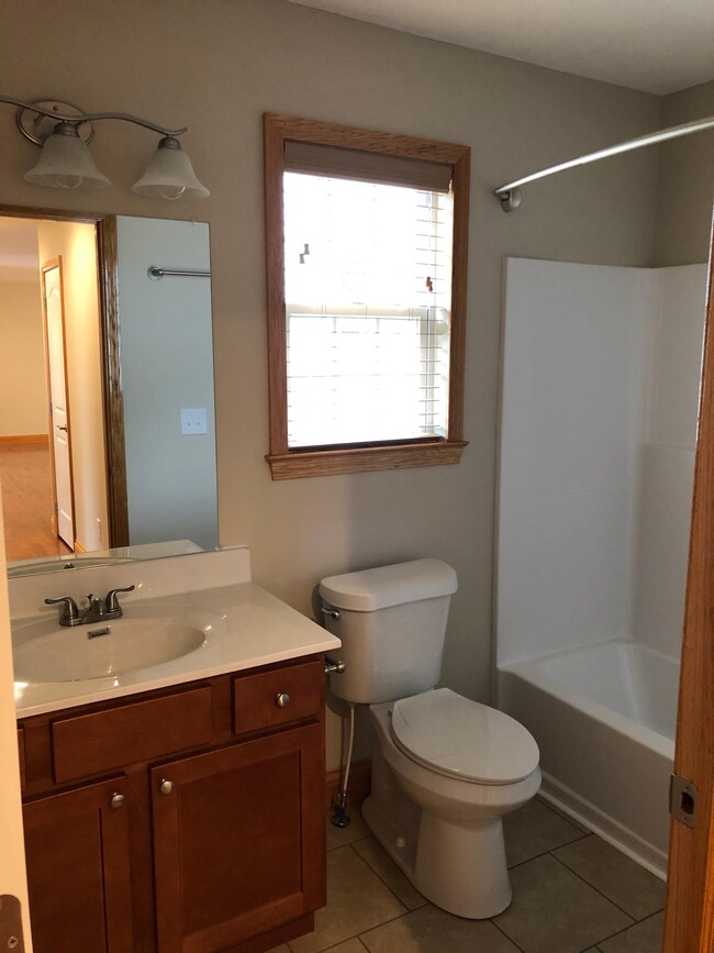 Spare Bath - 44 Quiet Way