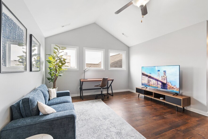 Building Photo - 223B Orlando Ave