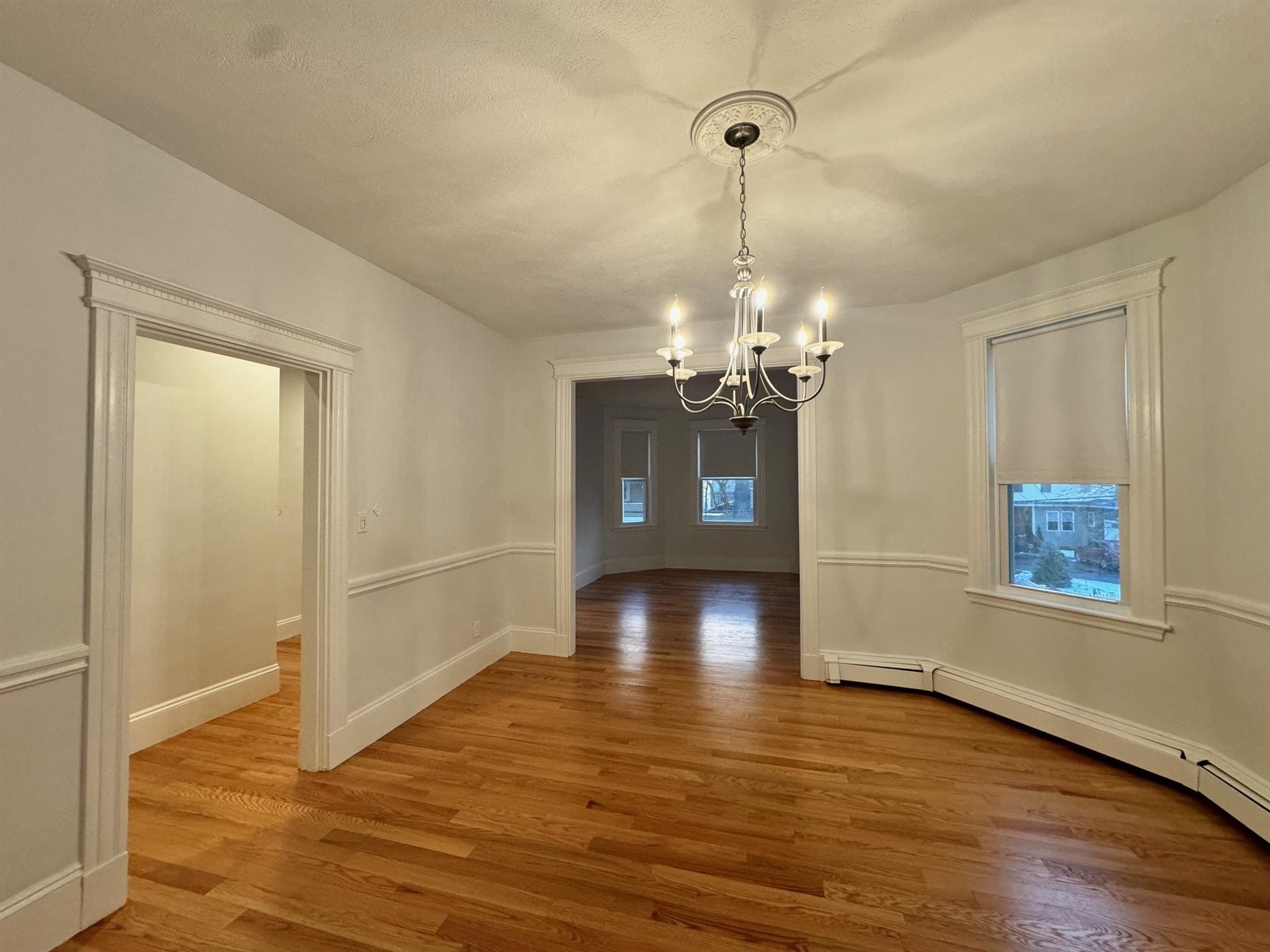 Building Photo - 136 Sharon St