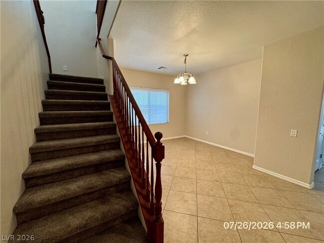 Building Photo - 6854 N Inca Jay Ct