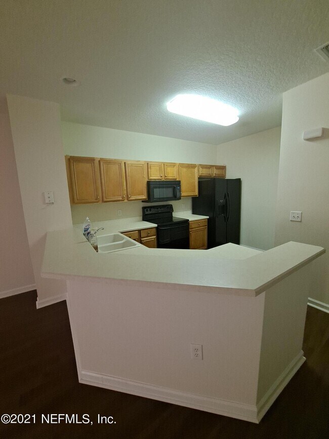 Building Photo - 3750 Silver Bluff Blvd