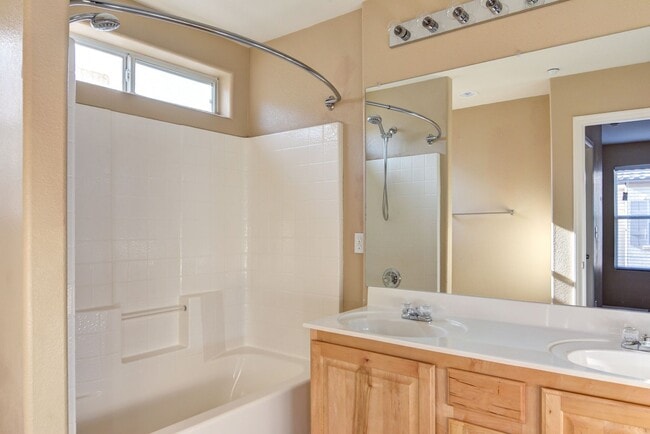 Building Photo - 6484 Arrow Cottage Ct