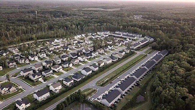 Building Photo - 200 Kepler Lp
