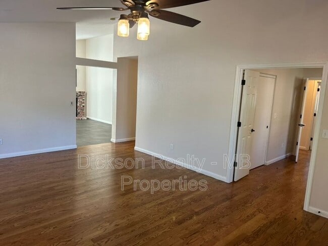 Building Photo - 6164 Greenbrook Dr