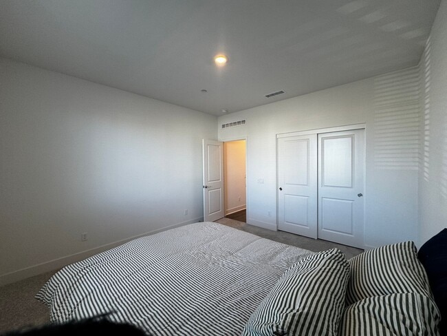 Building Photo - Beautiful, Almost New Winchester 5 Bedroom House with SOLAR