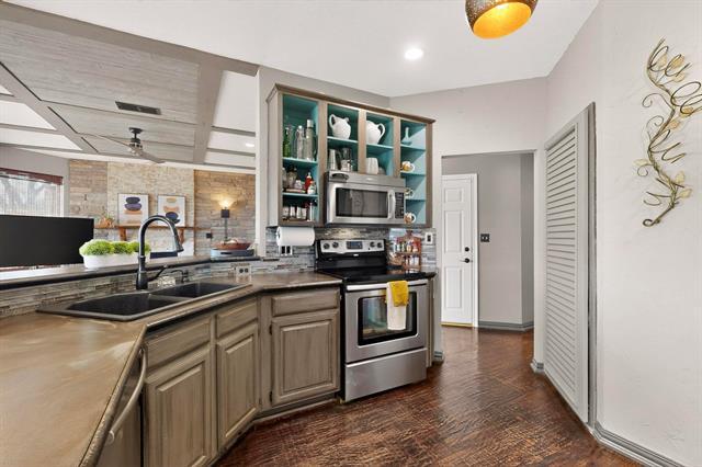 Building Photo - 5213 Quail Creek Dr