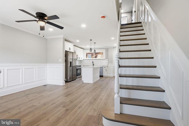 Building Photo - 4313 Teesdale St