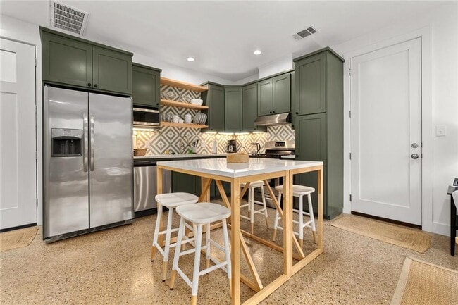 Building Photo - 1806 Garden St