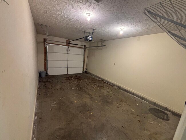 Building Photo - 2724 Hayden Park Ln