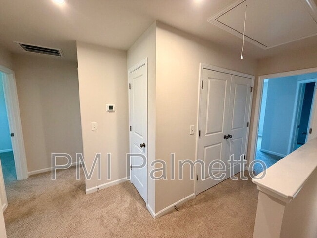 Building Photo - 1074 Cornelia St