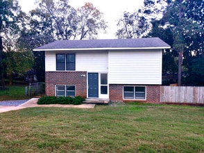 Building Photo - 3260 Harrison Rd