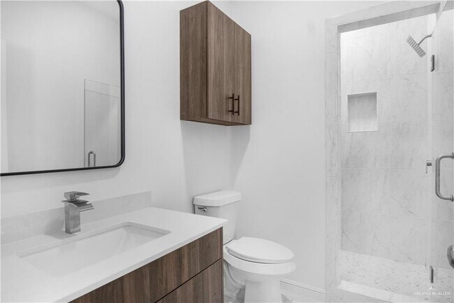 Building Photo - 18 Vision St