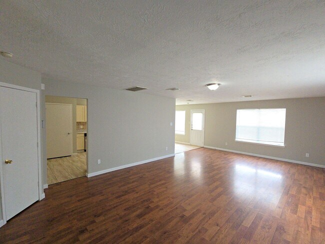 Building Photo - 21802 Westfield Ridge Dr