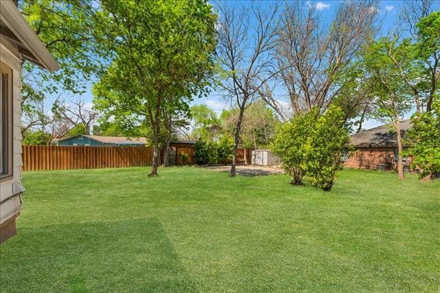 Building Photo - 301 Isbell Rd