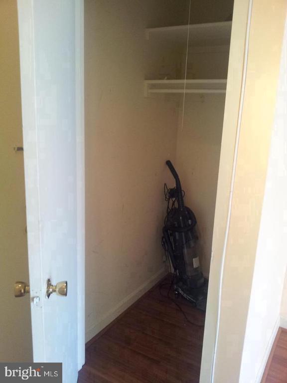 Building Photo - 1111 Arlington Blvd