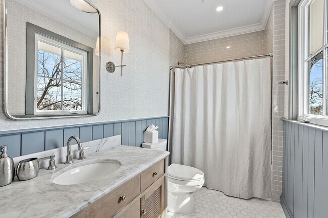 Building Photo - AVAILABLE NOW. High end custom home for lease. $12,500 per month. 6 Bed 6 Bath with Great Outdoor...