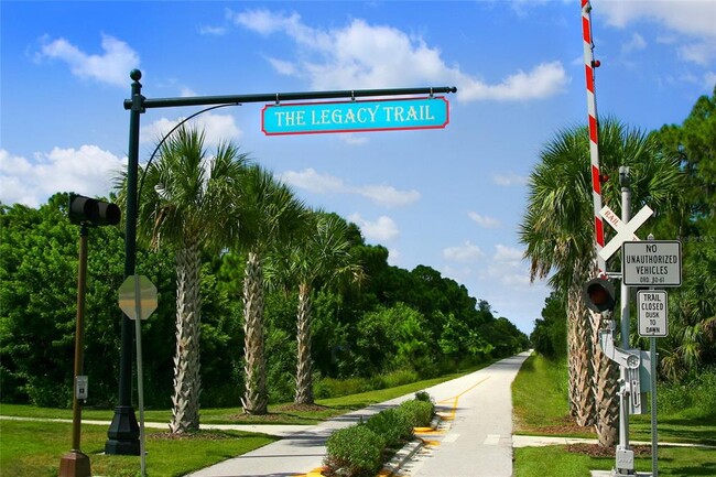 Building Photo - 531 Latitude Ln