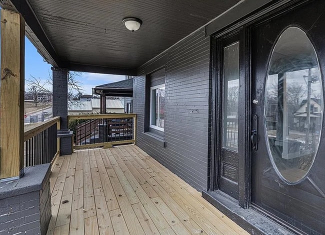 Building Photo - Modern Charm Meets Historic Character – Re...
