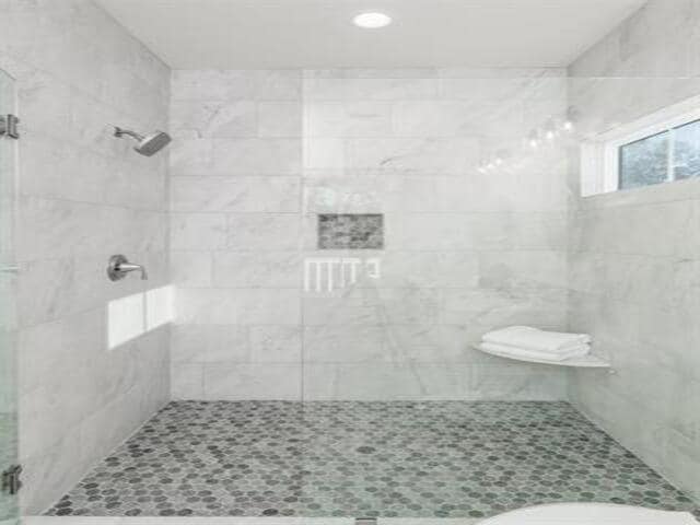 Building Photo - 419 Glenview Dr