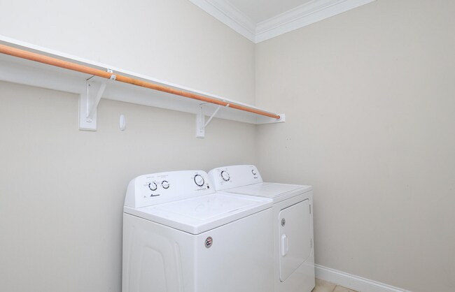 Building Photo - 8417 Henderson Rd