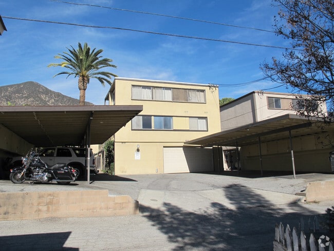 Building Photo - 156 E Highland Ave