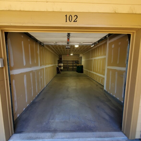 Building Photo - 11374 Xavier Dr