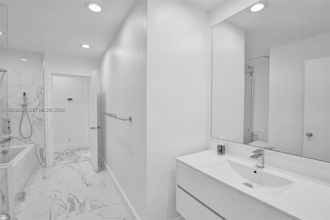 Building Photo - 3180 N 36th St