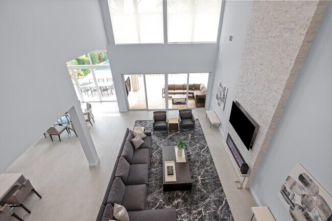 Building Photo - 17371 Bridleway Trail