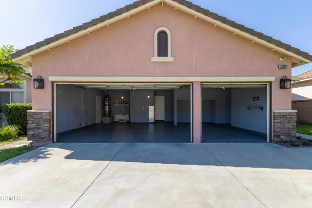 Building Photo - 11909 Stegmeir Dr