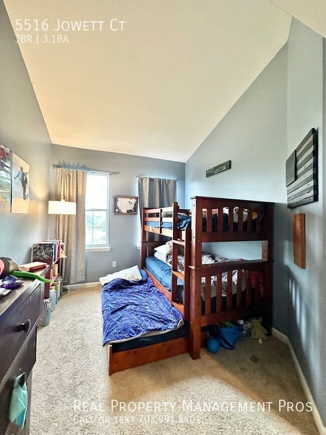 Building Photo - 5516 Jowett Ct