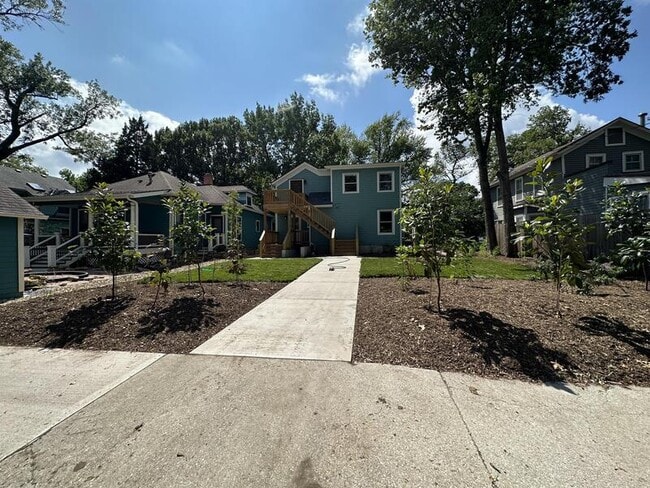 Building Photo - 1306 New Hampshire St
