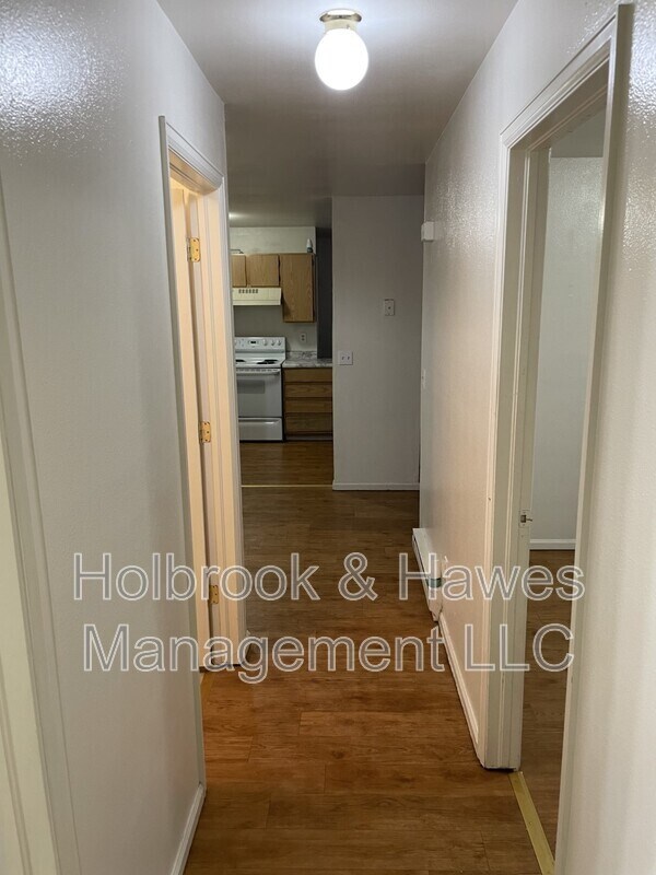 Building Photo - 4531 Boardwalk Dr